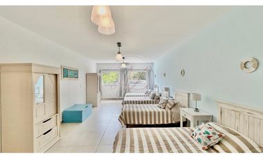 CASA 373 / SENDEROS III