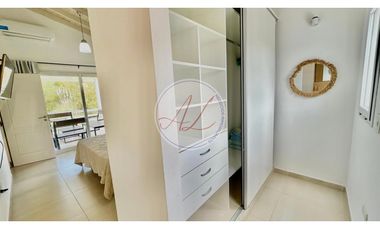 CASA 373 / SENDEROS III
