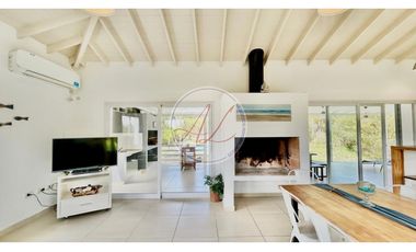 CASA 373 / SENDEROS III