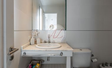 CASA 373 / SENDEROS III