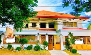 2 Storey House with 6 Spacious Bedrooms and Swimming Pool for SALE in Angeles City
