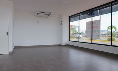 LOCAL COMERCIAL EN ALQUILER EN EL CENTRO COMERCIAL LOS PUEBLOS