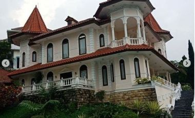 Villa Mewah Di Trates Mojokerto Dijual Cepat