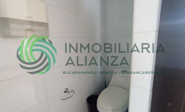 casa en arriendo en cabecera del llano. Cod A17325