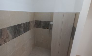 apartamento en arriendo en conjunto residencial frontino piso 8. Cod A13944