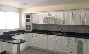 casa en arriendo en loma de san jose. Cod A8101214