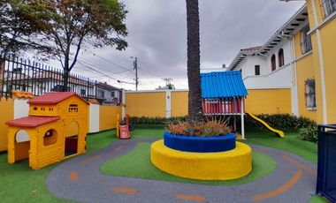 oficina en arriendo en quinta camacho. Cod A3491