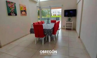 casa en alquiler en Pinamar 2024 con piscina climatizada para 8 personas,
