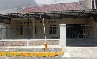 Rumah Rungkut Mejoyo Selatan SIAP HUNI ROW 3 MOBIL