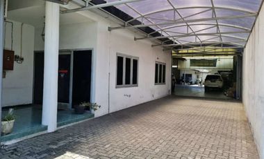 rumah luas tengah kota untuk tempat usaha di ki mangunsarkoro