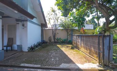 Rumah 8 Kamar Tidur 8 Menit ke Cibubur Junction Dibantu KPR J-45538