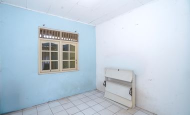Rumah 8 Kamar Tidur 8 Menit ke Cibubur Junction Dibantu KPR J-45538