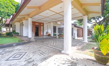 Rumah 8 Kamar Tidur 8 Menit ke Cibubur Junction Dibantu KPR J-45538