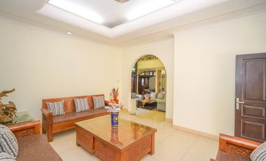 Rumah 8 Kamar Tidur 8 Menit ke Cibubur Junction Dibantu KPR J-45538
