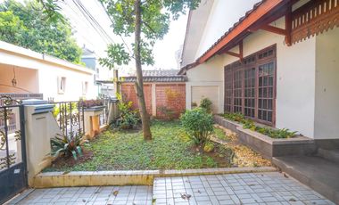 Rumah 8 Kamar Tidur 8 Menit ke Cibubur Junction Dibantu KPR J-45538
