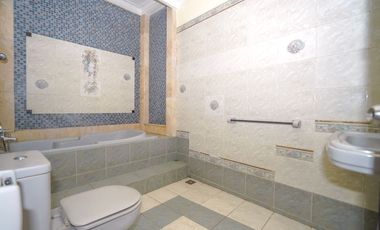 Rumah 8 Kamar Tidur 8 Menit ke Cibubur Junction Dibantu KPR J-45538