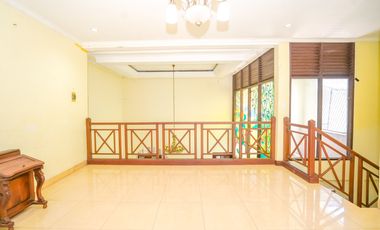Rumah 8 Kamar Tidur 8 Menit ke Cibubur Junction Dibantu KPR J-45538