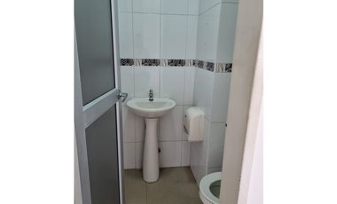 Se vende 2 piso adecuado para oficinas en el centro