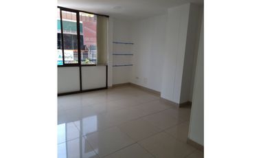 Se vende 2 piso adecuado para oficinas en el centro