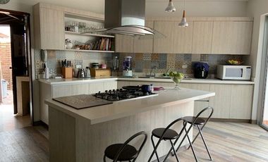 CASA ESTILO CAMPESTRE EN CONJUNTO CERRADO