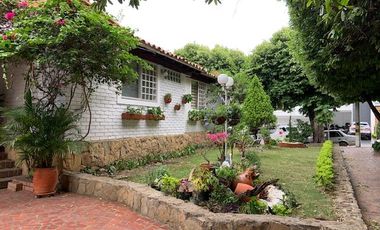 CASA ESTILO CAMPESTRE EN CONJUNTO CERRADO