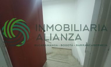 local en arriendo en sector comercial. Cod A17003