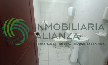 local en arriendo en sector comercial. Cod A17003