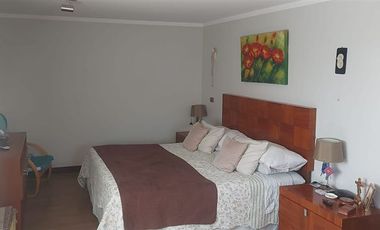 Casa en venta de 3 dorm. en Colina