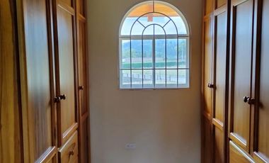 Casa de Venta en Cotacachi de Oportunidad