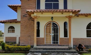 Casa de Venta en Cotacachi de Oportunidad