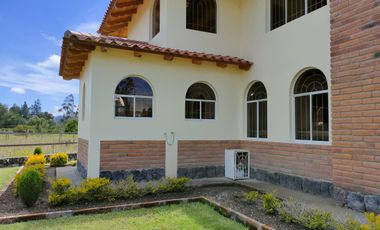 Casa de Venta en Cotacachi de Oportunidad