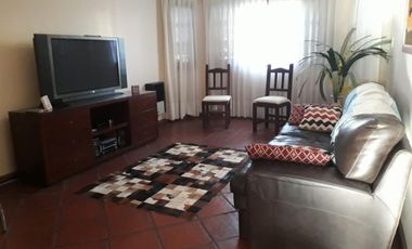 EXPECTACULAR CHALET 5 AMB.