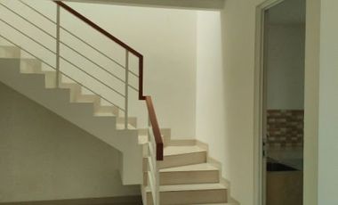 DIJUAL TOWNHOUSE CANTIK MURAH DI BINTARO, JOMBANG TANGERANG SELATAN