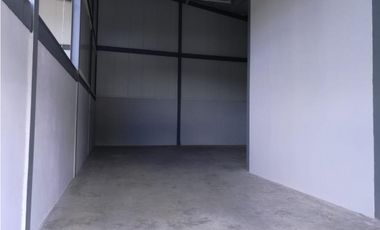 SE ALQUILA  GALERA EN MILLA 8   450.17 MTS $3,376.27