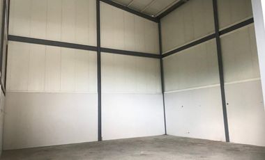 SE ALQUILA  GALERA EN MILLA 8   450.17 MTS $3,376.27