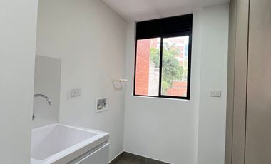 apartamento en arriendo en cumbres. Cod A9310560