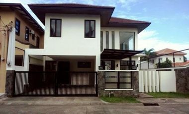Three Bedrooms Two Storey House and Lot for Rent Located in