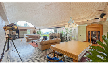 Venta de Casa Campestre Atemporal Alto del Escobero