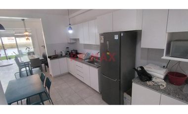 Venta Casa Cerro Azul Laguna Beach, 4 Dorms, 5 Baños, 2 Est, Piscina, Km 128 Sur