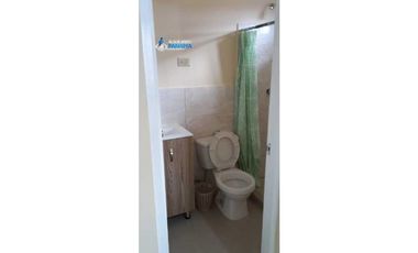 Se renta linda y acogedora casa en Villas de Alto Boquete. Caldera