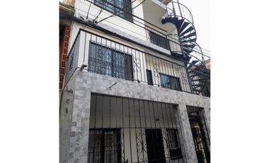 Barrio Talanga - Edificio de cuatro pisos en venta Cali Valle