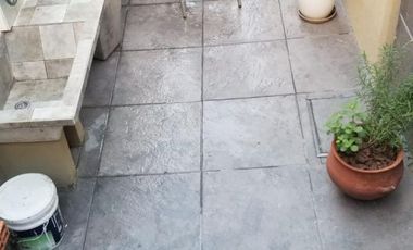 Divino PH retro de 4 amb con patio