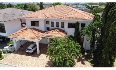 Se Vende Casa en Costa del Este