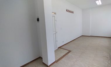 oficina en arriendo en san nicolas. Cod A2626373