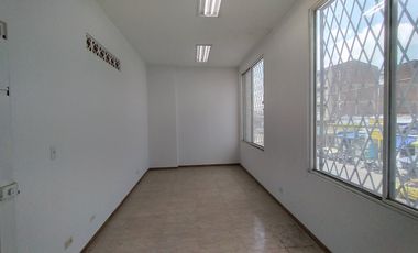 oficina en arriendo en san nicolas. Cod A2626373