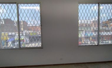 oficina en arriendo en san nicolas. Cod A2626373