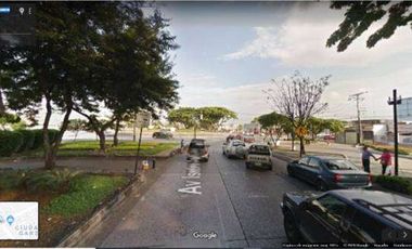 Alquiler local norte avenida Isidro Ayora en la principal