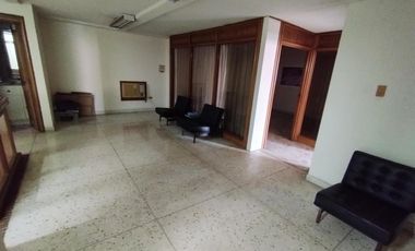 edificio en arriendo/venta en el rosario. Cod A25595