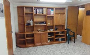 edificio en arriendo/venta en el rosario. Cod A25595