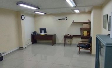 edificio en arriendo/venta en el rosario. Cod A25595